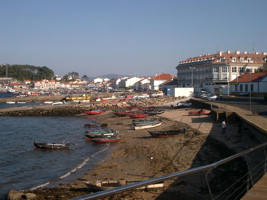 Apartamentos Arosa Isla de Arosa Esterno foto